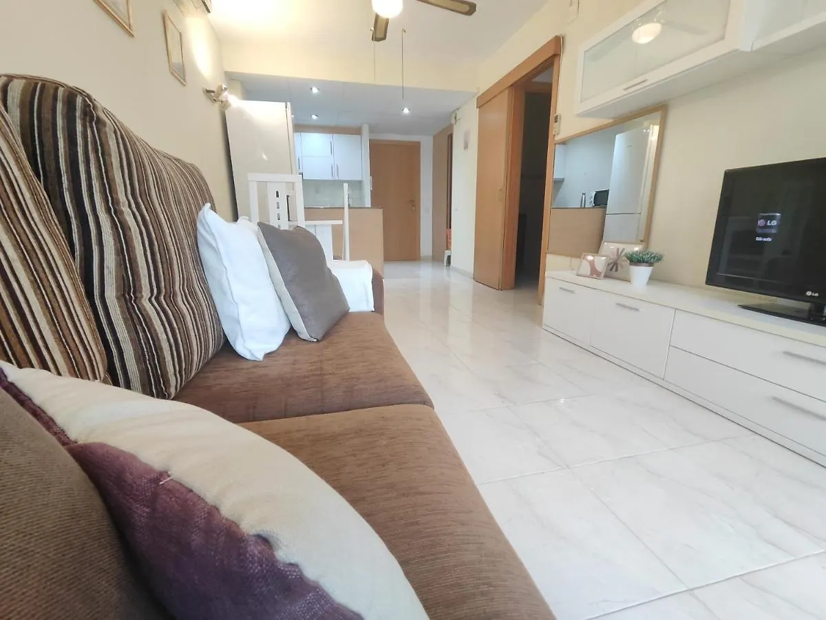 Luminoso Apartamento En Salou Con Terraza Y Parque Infantil Ideal Familias Daire