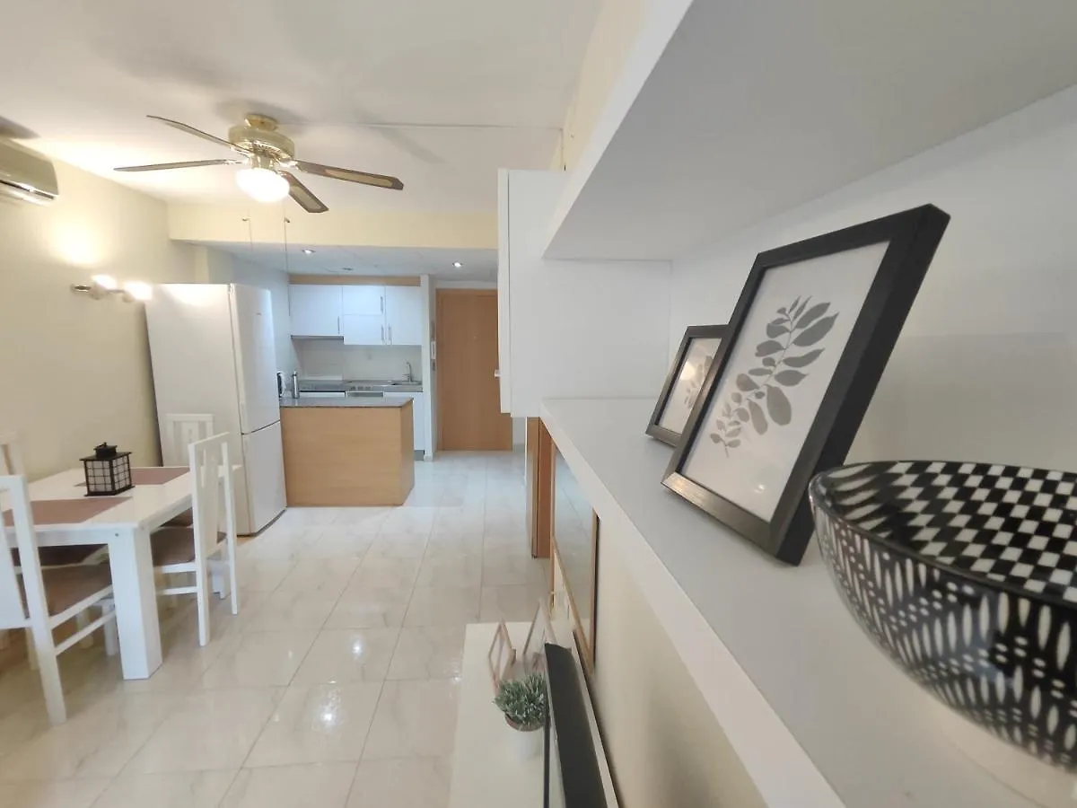 Luminoso Apartamento En Salou Con Terraza Y Parque Infantil Ideal Familias