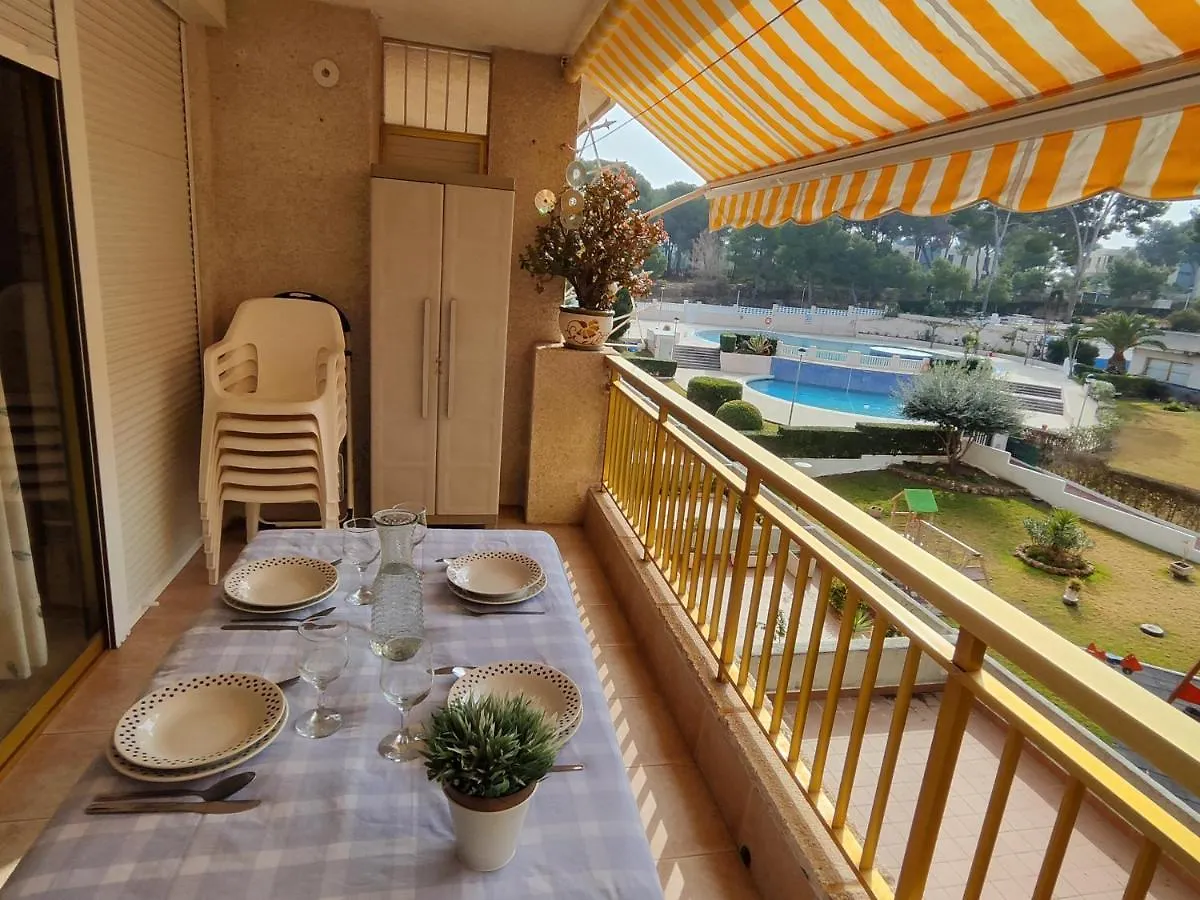 Luminoso Apartamento En Salou Con Terraza Y Parque Infantil Ideal Familias 0*,  스페인