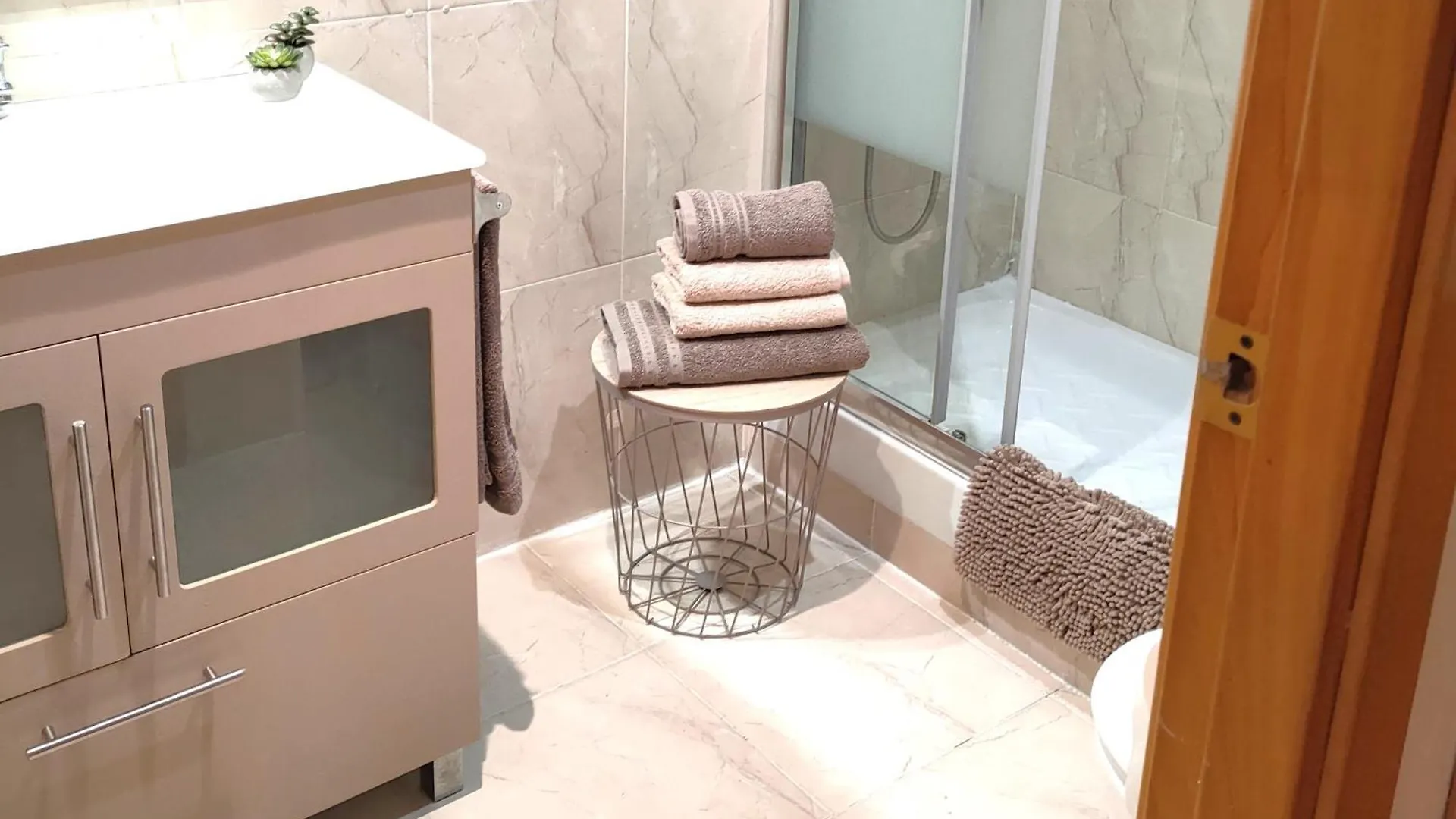 Luminoso Apartamento En Salou Con Terraza Y Parque Infantil Ideal Familias 스페인