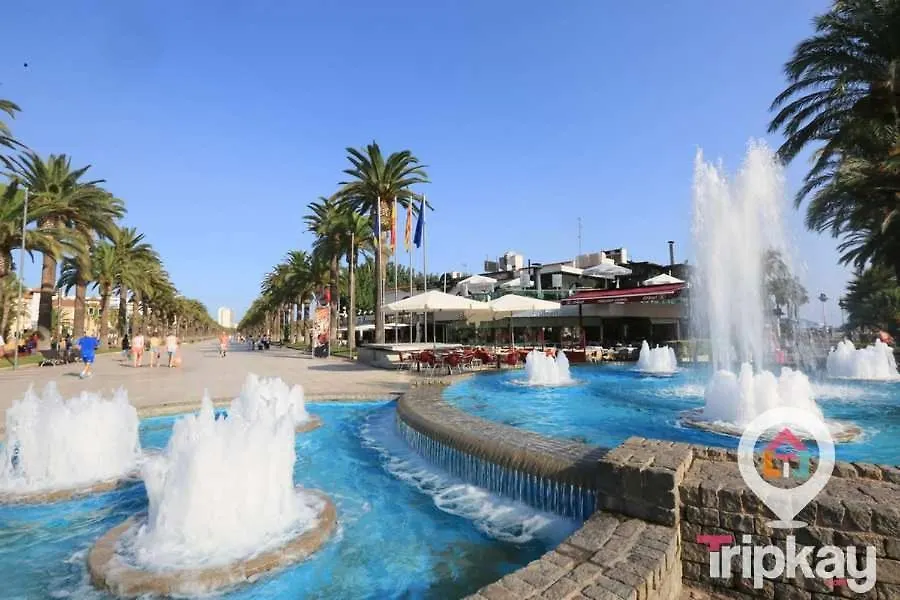Luminoso Apartamento En Salou Con Terraza Y Parque Infantil Ideal Familias Spanien